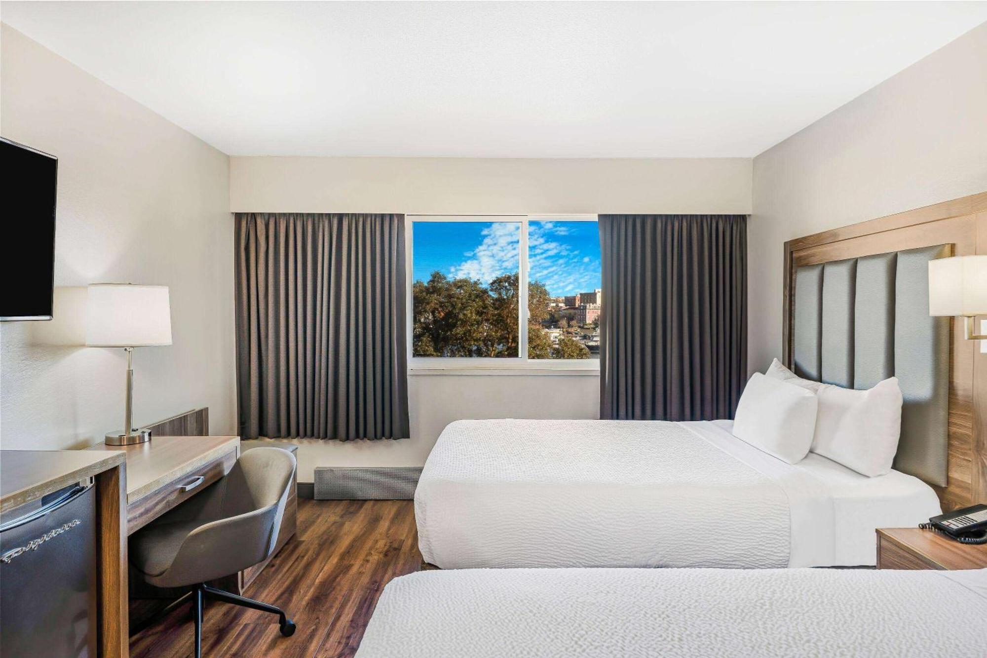 Days Inn By Wyndham Victoria On The Harbour Exteriér fotografie